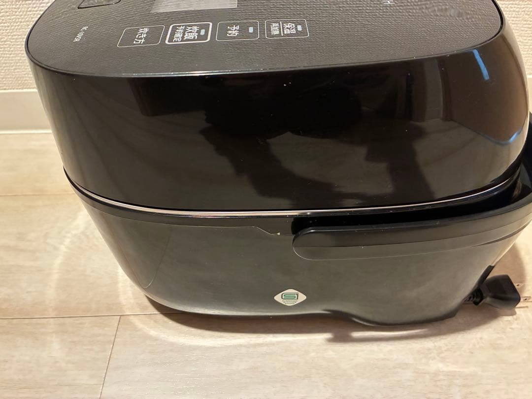 東芝 5.5合 真空圧力IH炊飯器 炎匠炊き RC-10VSR（ブラック）