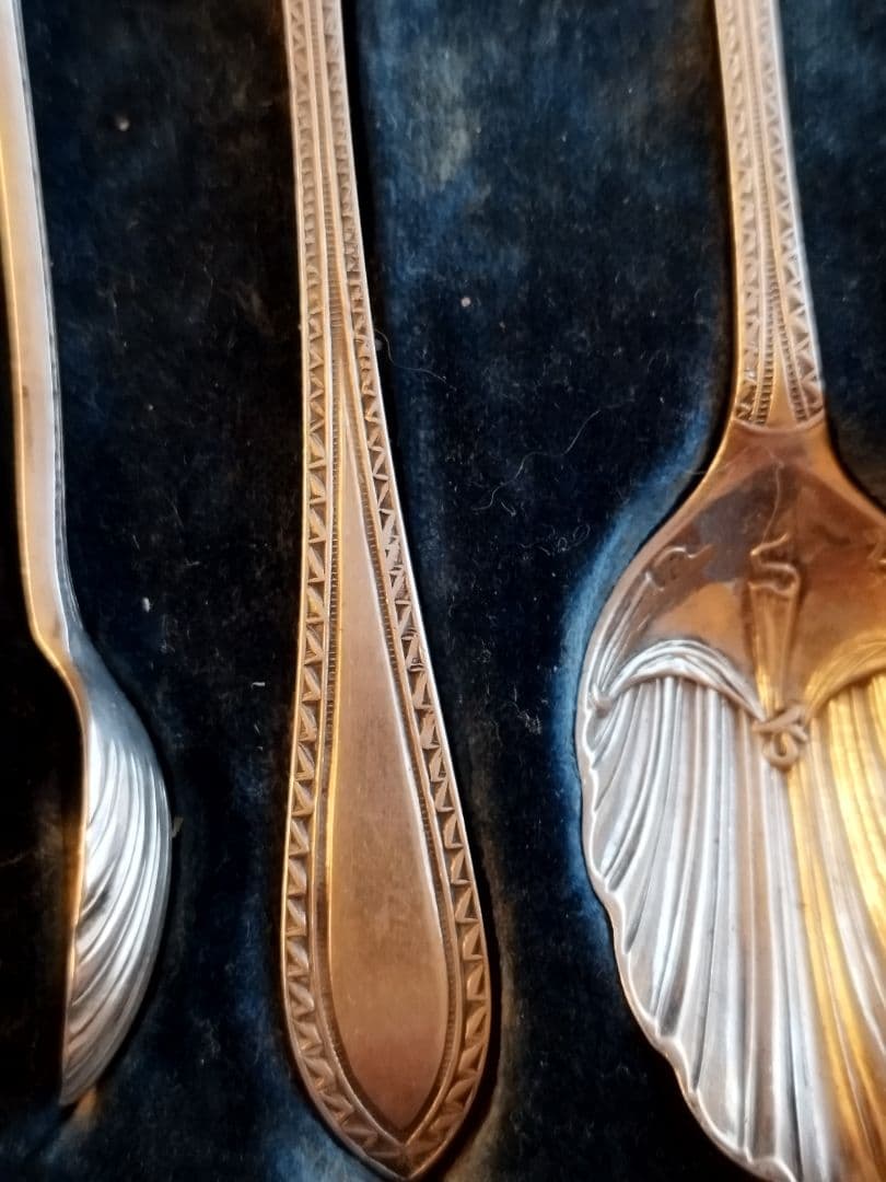 英国アンティーク　純銀製スプーンセット 6本+トング