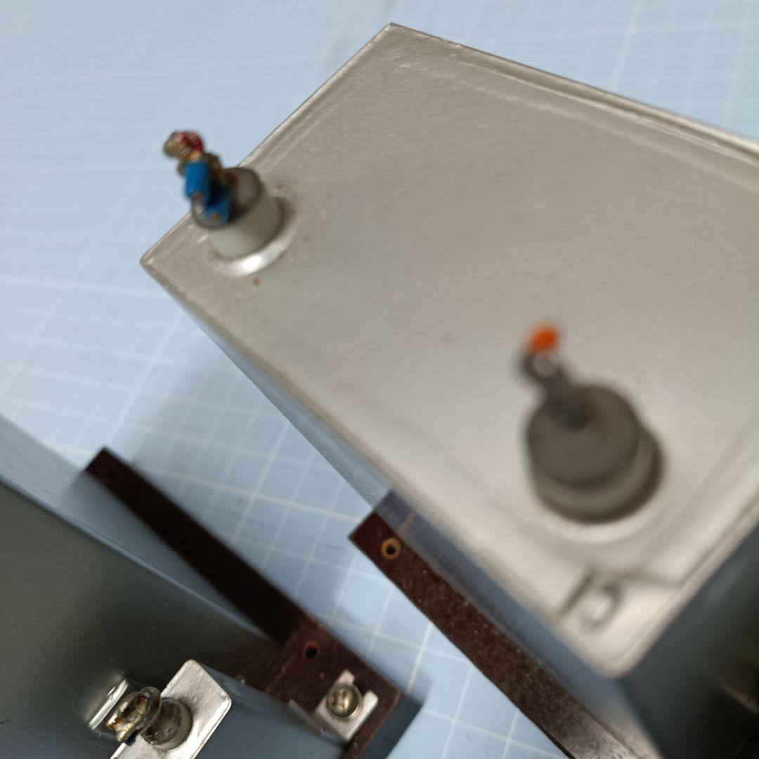 マイカコンデンサ１μF２個とＳＭコンデンサ0.1μF2個絶縁台付きセット