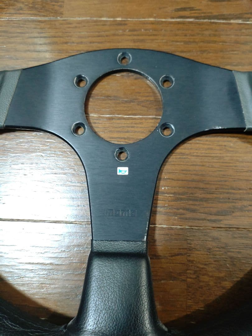 MOMO ステアリング TYP D35 KBA 70116