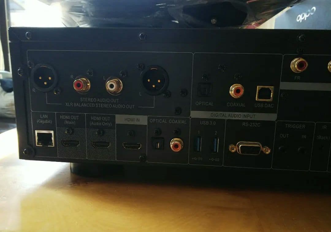 OPPO UDP-205 4K UHD Blu-rayプレーヤー