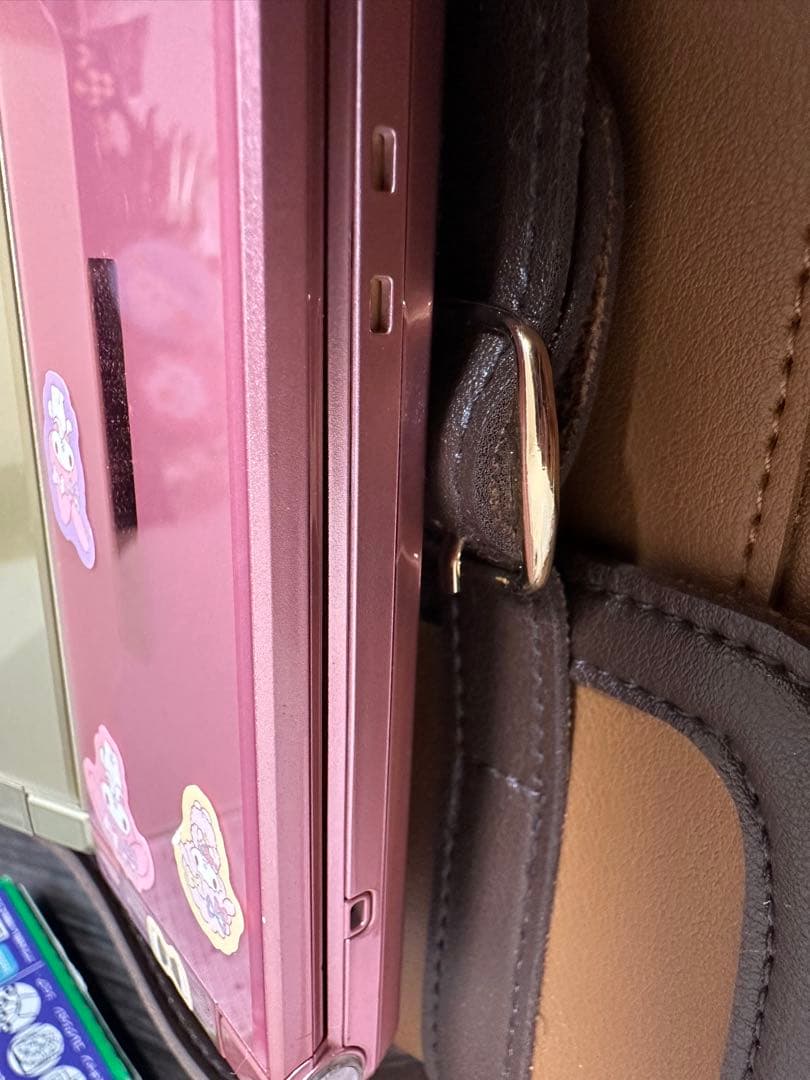 AQUOS 折りたたみ式携帯電話 ピンク ゴールド