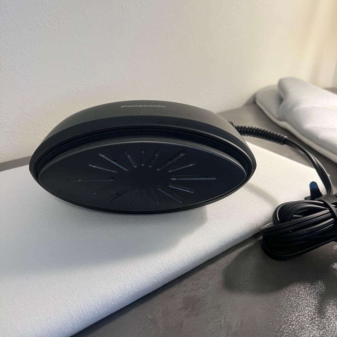 Panasonicスチームアイロン NI-FS70A-K カームブラック