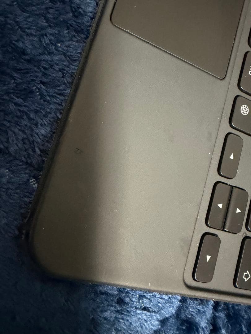 キーボードカバー付きiPadAir 第5世代64GB ブルー