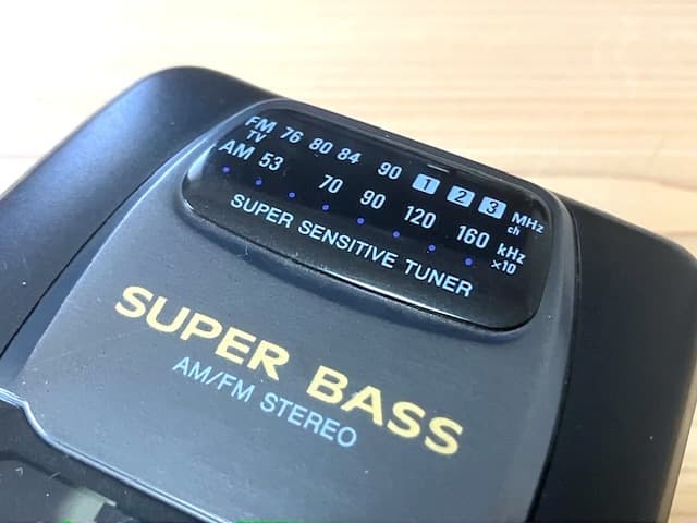 超重低音機 整備済完全動作品 AIWA HS-RS250 ラジオ内蔵 ブラック