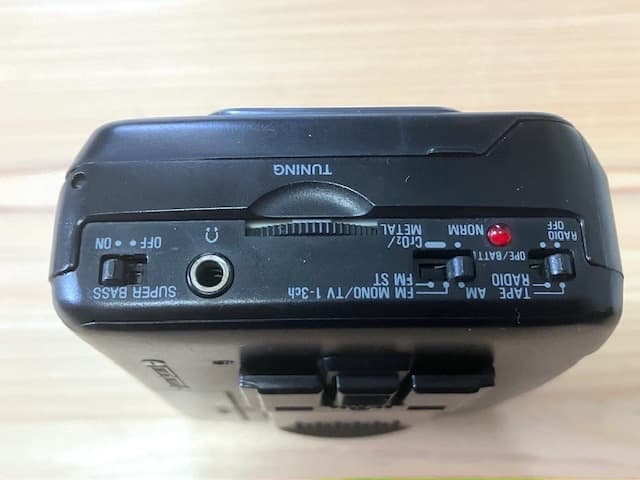 超重低音機 整備済完全動作品 AIWA HS-RS250 ラジオ内蔵 ブラック