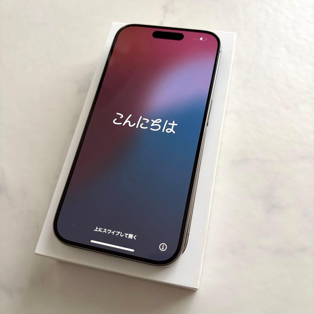 Apple iPhone 15 pro ナチュラルチタニウム 128GB 93%