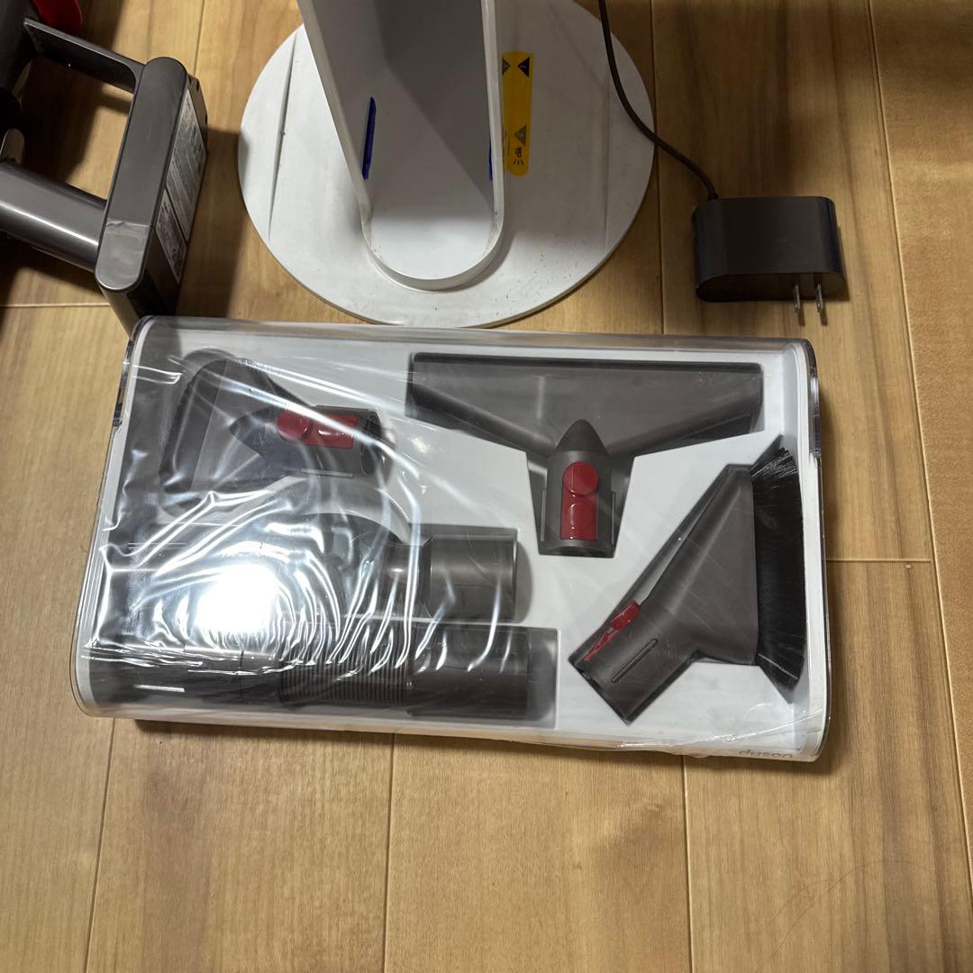 Dyson V10 SV12 Fluffy 掃除機 純正ドック付き ダイソン