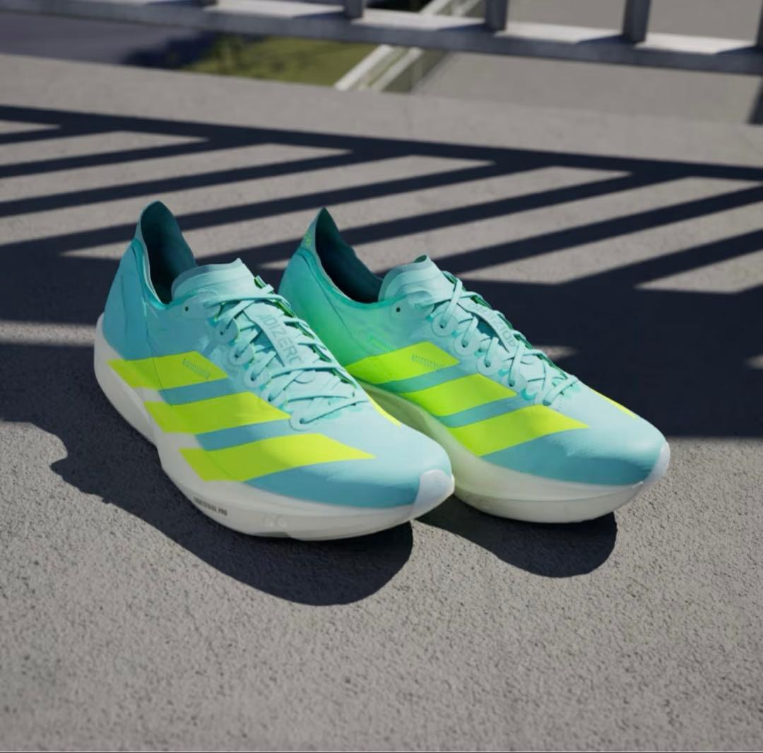 【新品 未使用】アディゼロタクミセン11 24.0cm