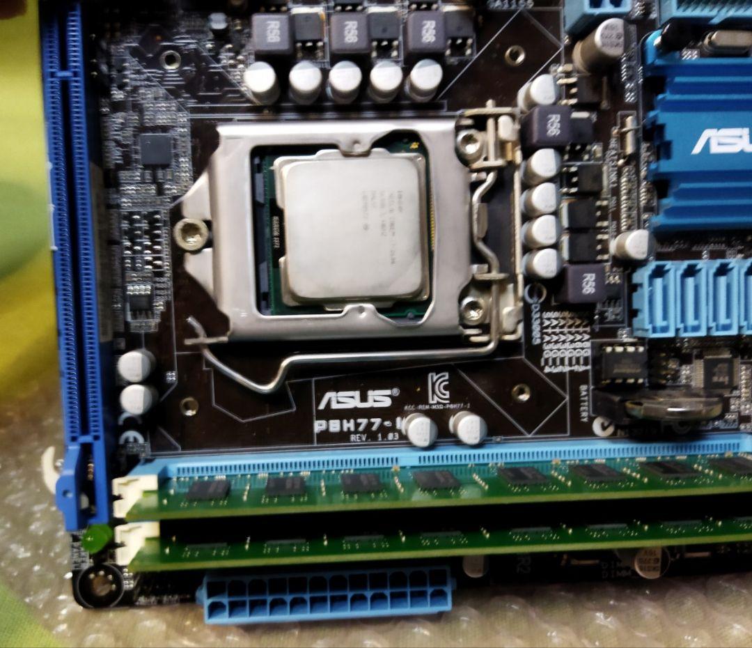 Mini-ITX ASUS P8H77-I Core i7付 マザーボード