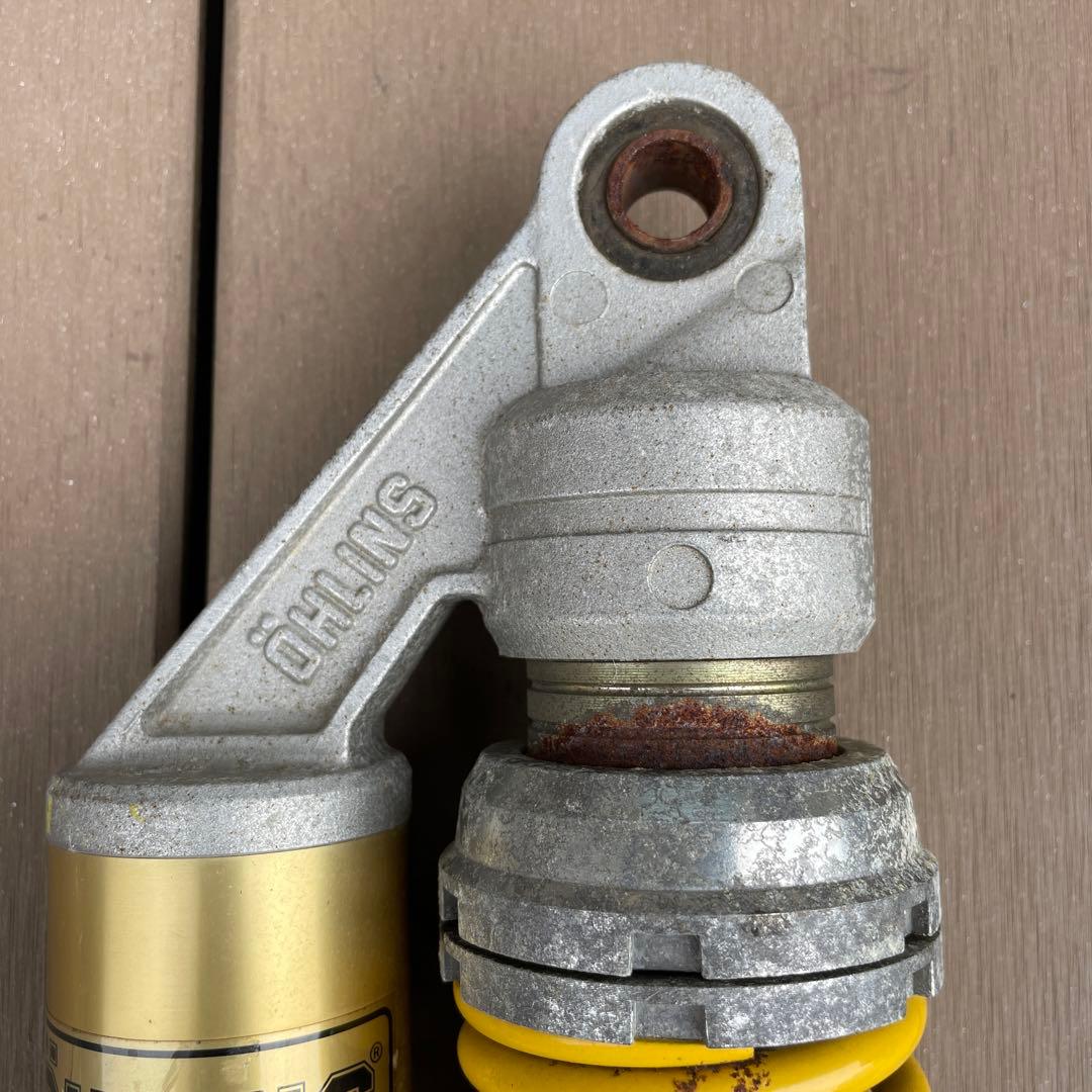 ヤマハ XJR400？ オーリンズ リアサスペンション