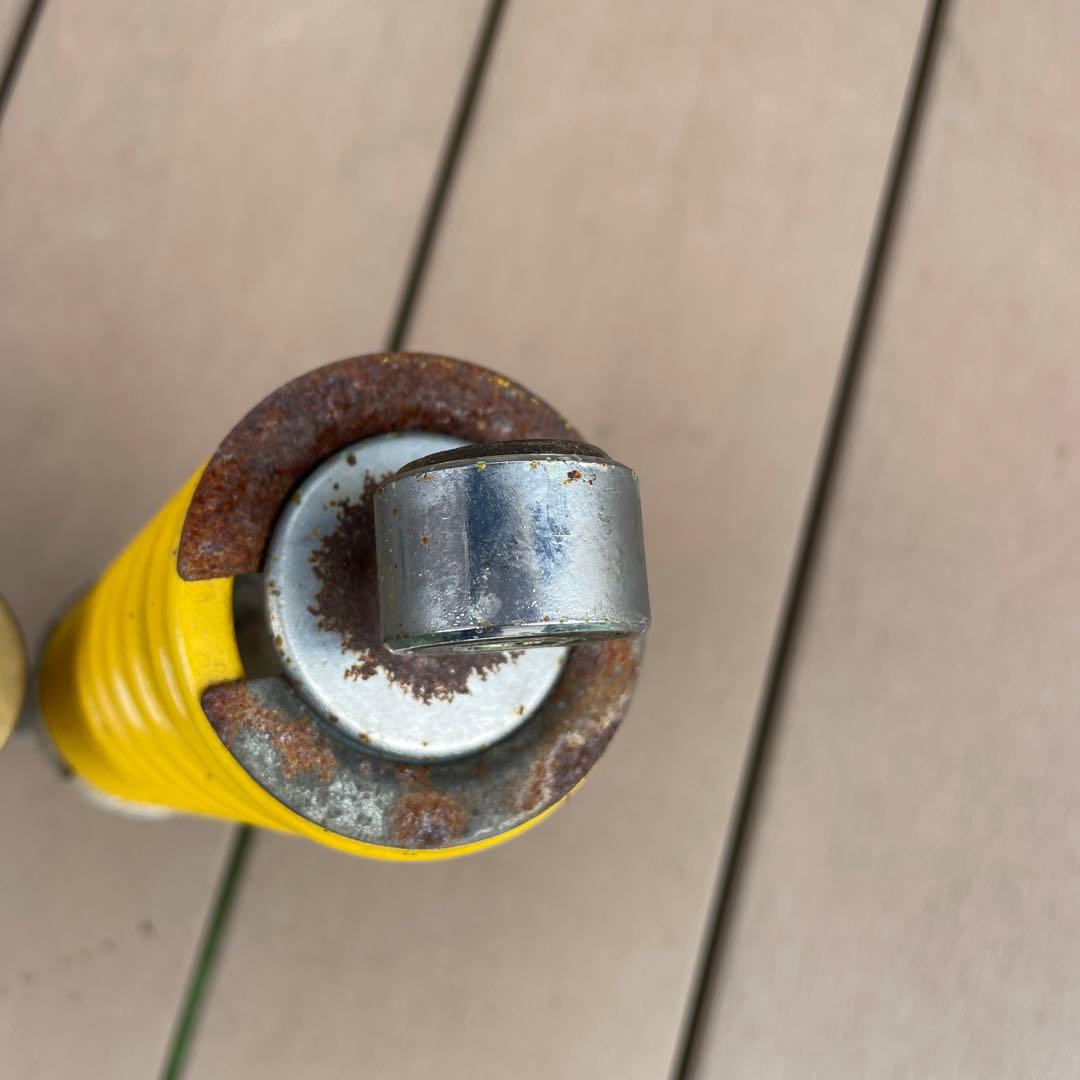 ヤマハ XJR400？ オーリンズ リアサスペンション