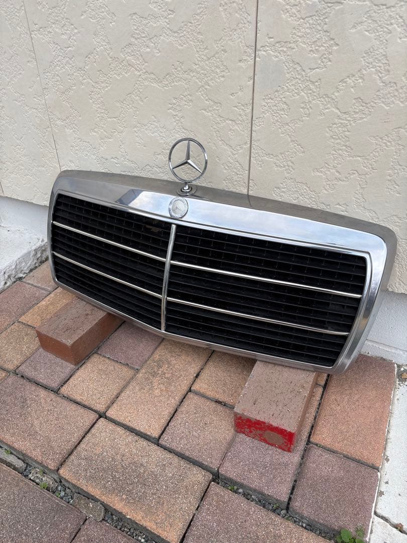 本日限定値下げ！メルセデス・ベンツ 純正グリル
