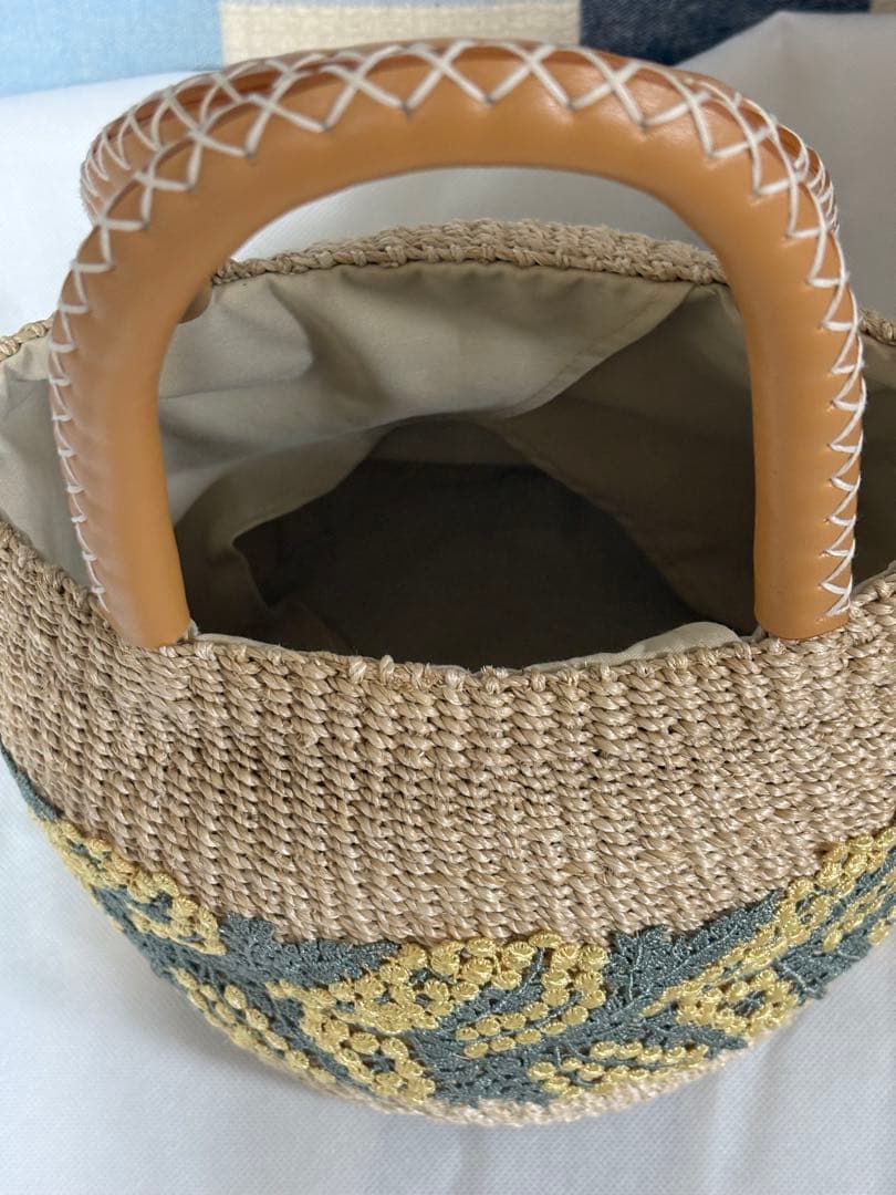 近沢レース ／ラウンド（ミモザ）