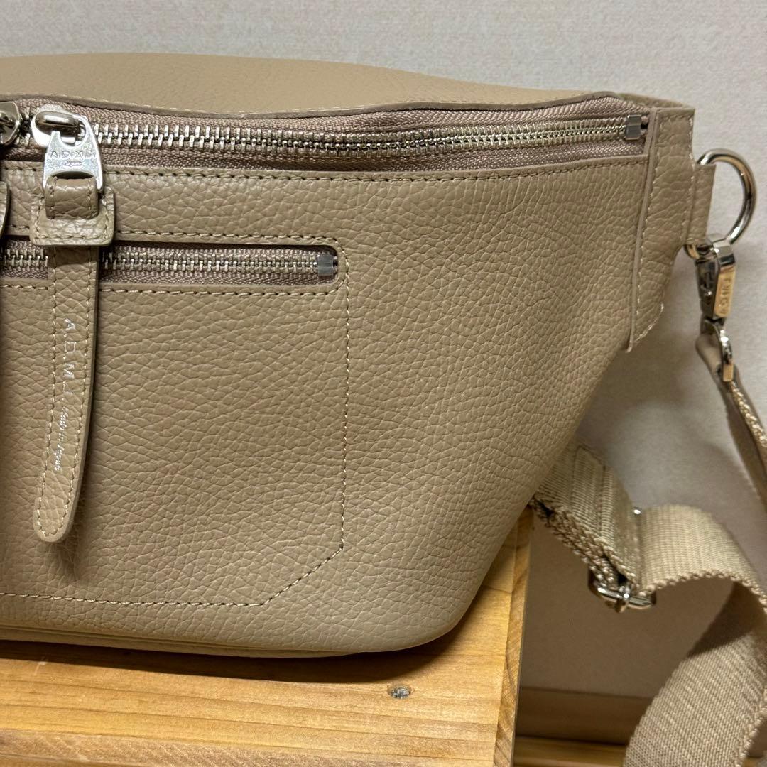 希少！A.D.M.J. 牛革シュリンク型押し　クロスボディバッグ　アク