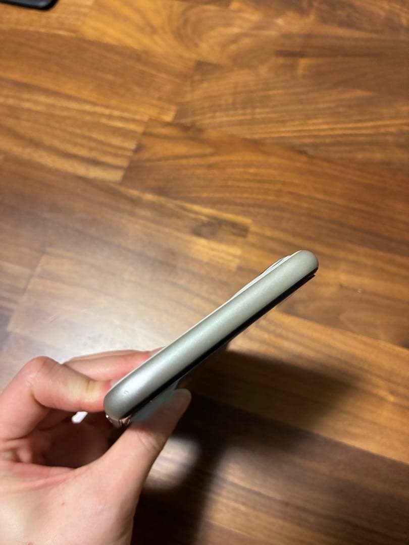 【箱付き】iPhone11 本体 128GB ホワイト　充電コード付き