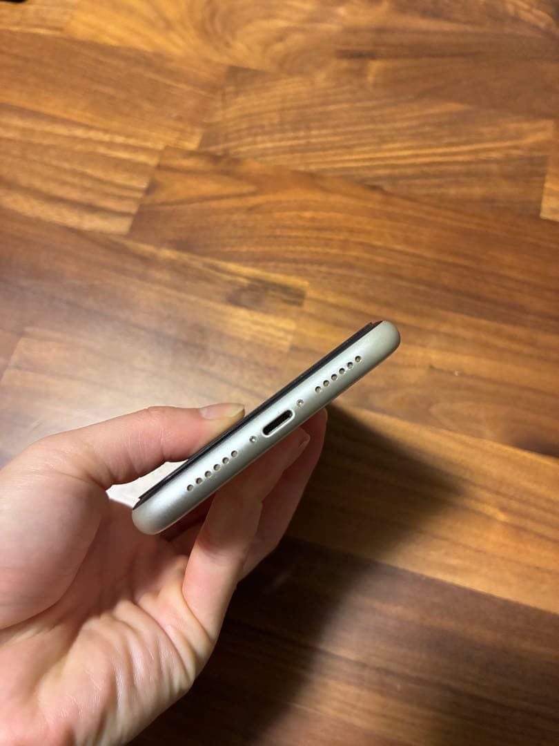 【箱付き】iPhone11 本体 128GB ホワイト　充電コード付き