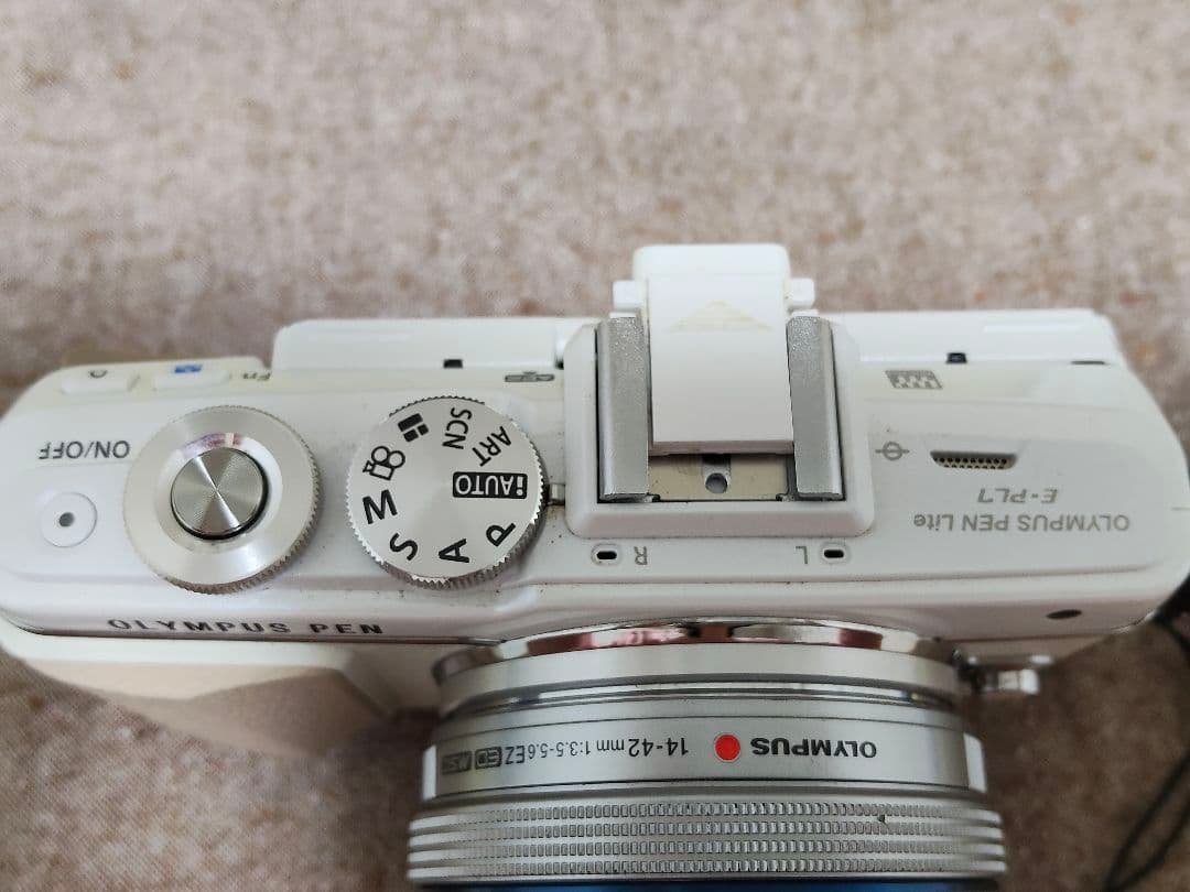 OLYMPUS PEN Lite E-PL7 ホワイト