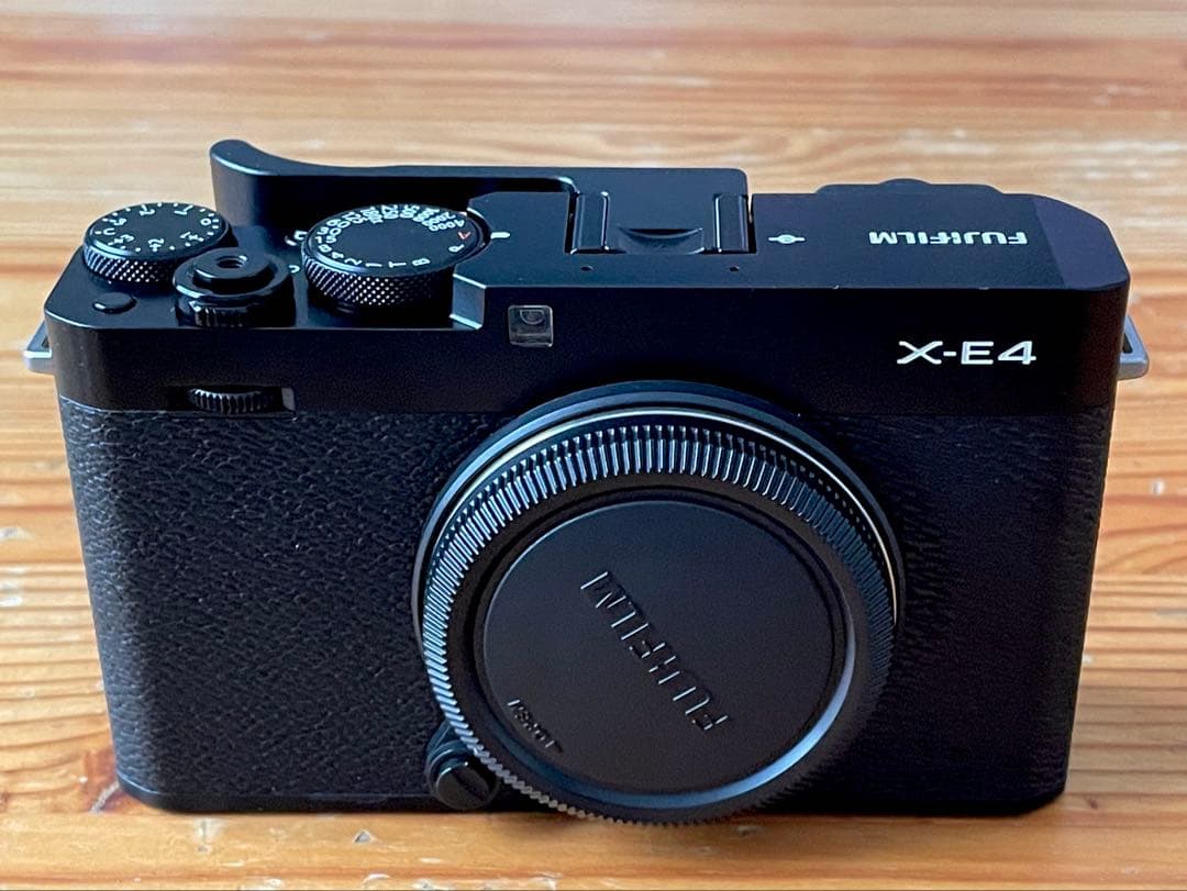 【美品】FUJIFILM X-E4 ボディ