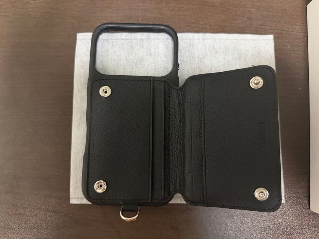 demiu iPhoneケース 17pro 黒　デミュウ