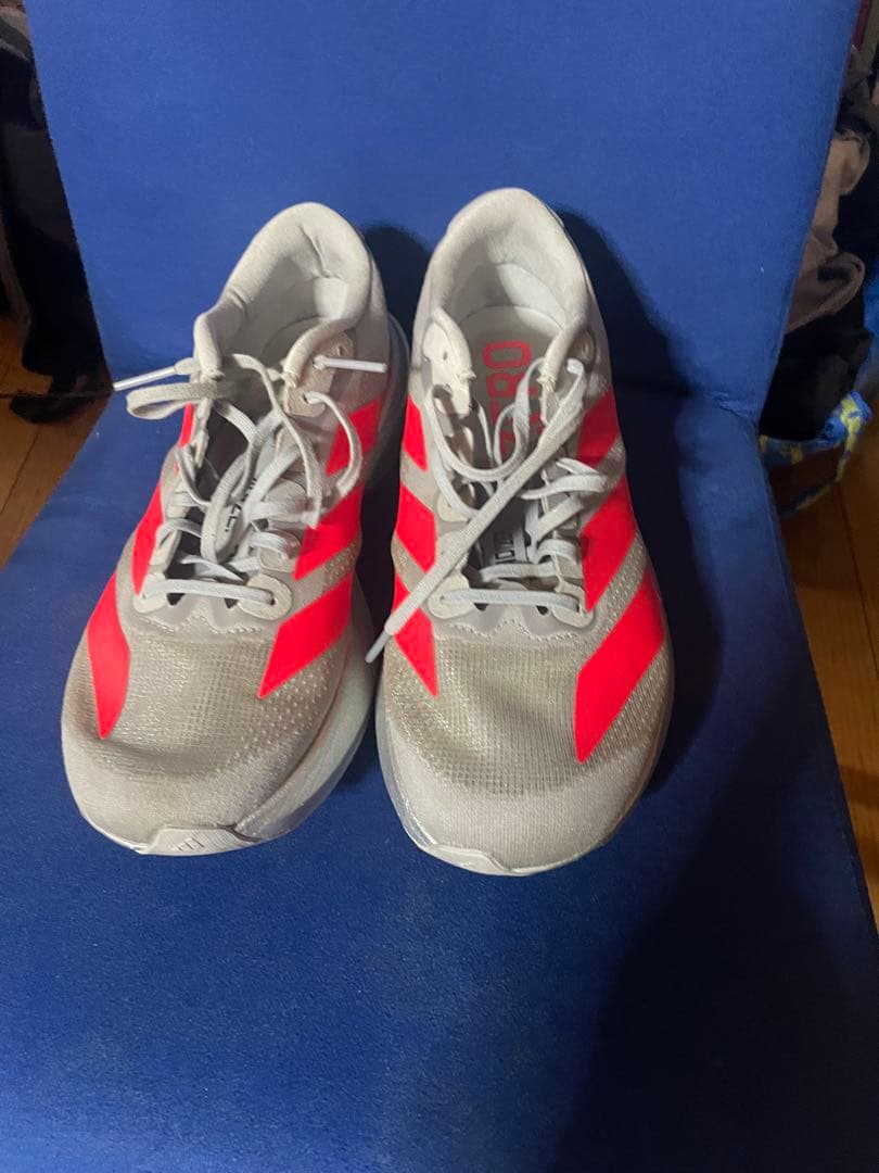 k*k様 adidas evo sl 26.5ランニングシューズ グレー/レッド