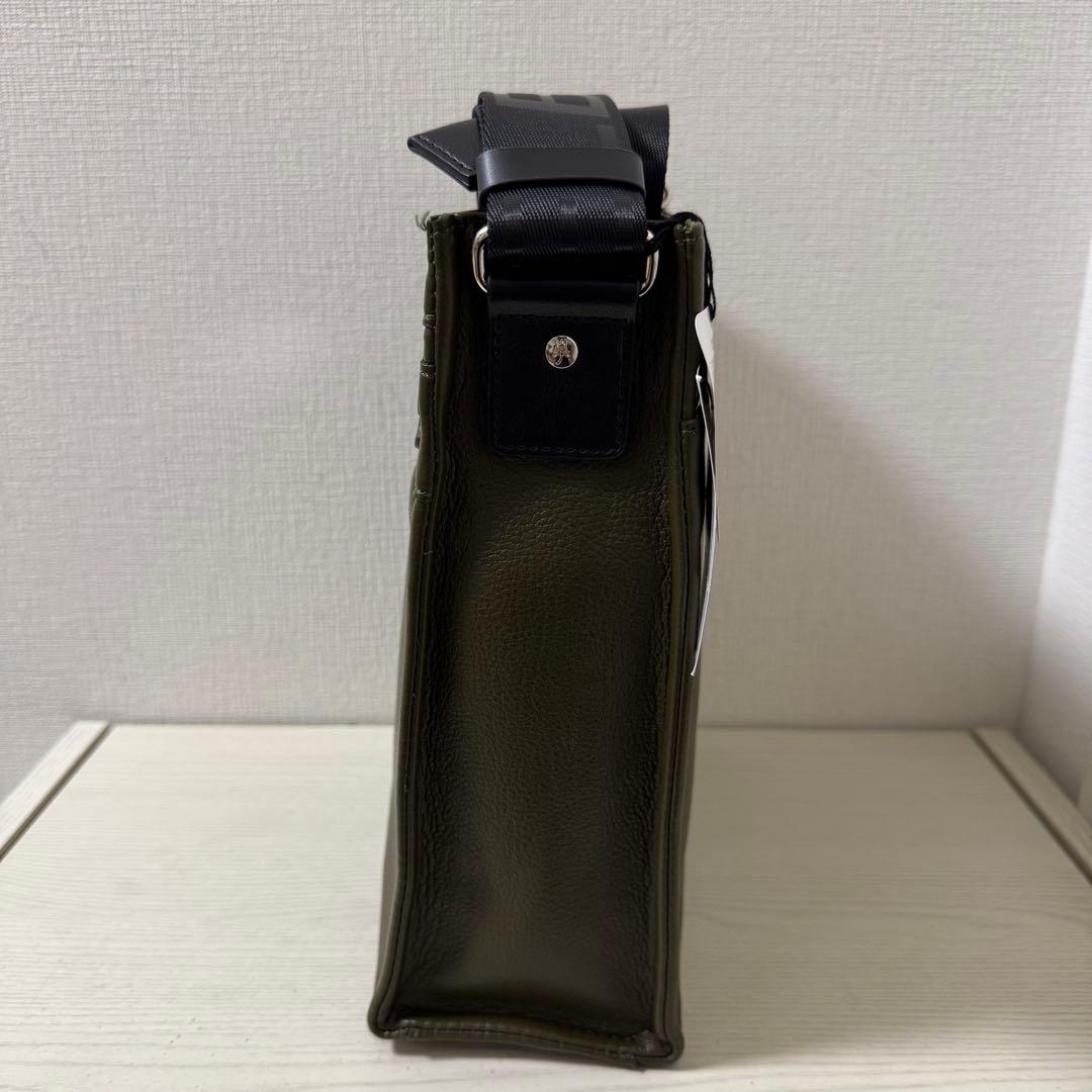 新品タグ付き　カステルバジャック ショルダーバッグ　ダナン カーキ　045114