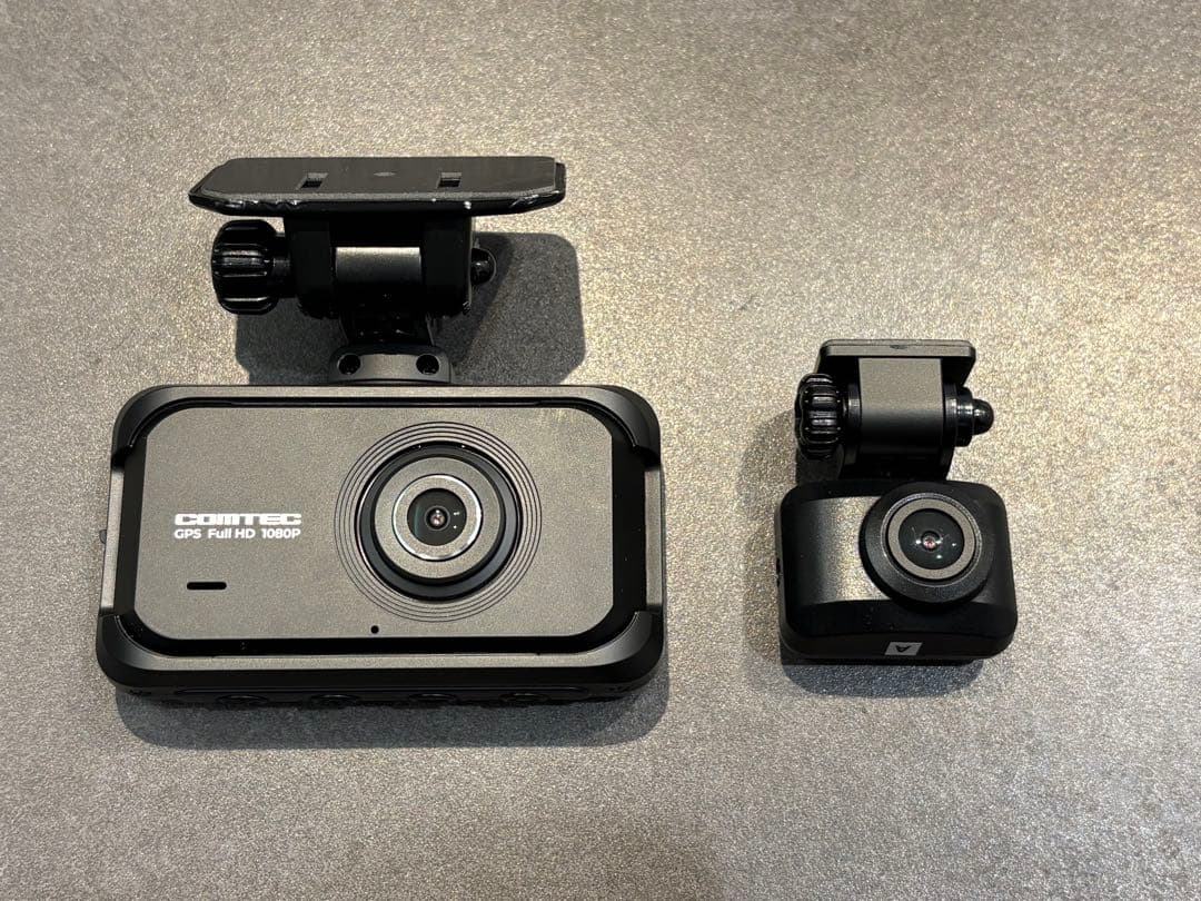 送料無料✨コムテック　前後ドライブレコーダー　ZDR055 両面テープ＆SD付き
