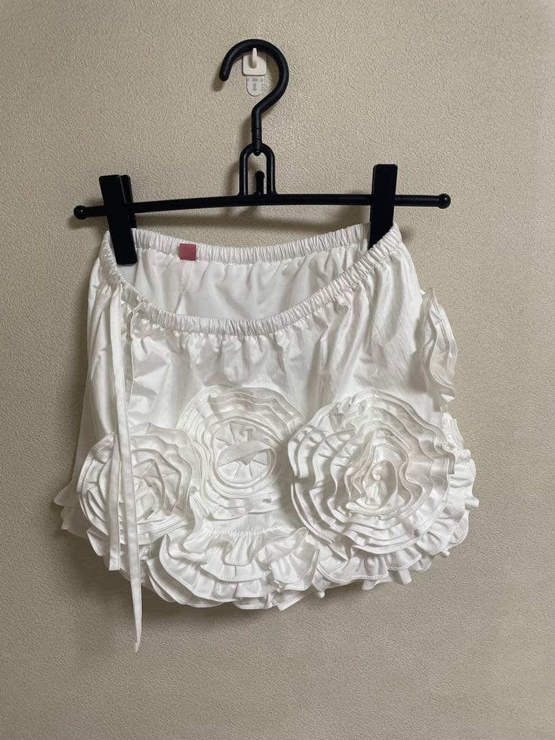 スカート sinoon rose frill mini skirt (white)