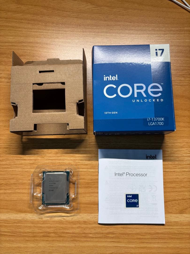 Intel Core i7-13700K LGA1700【即決OK】