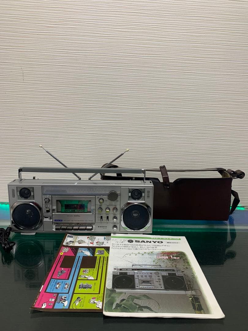 美品昭和レトロ SANYO 三洋 MR-V8 ラジカセキャリングケース付き整備品