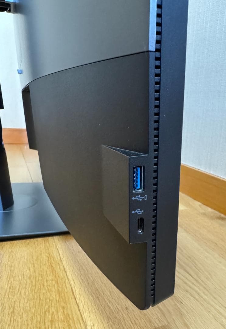 Dell 大画面PCモニター U4320Q 42.51インチ 4K