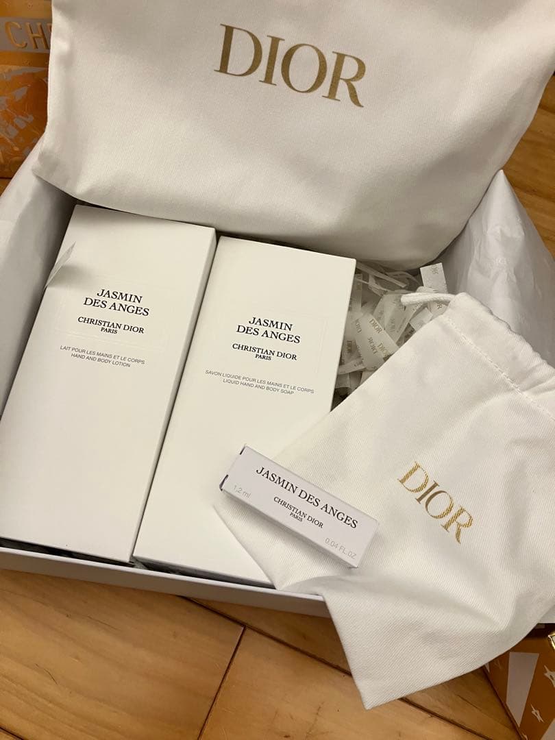 ジャスミン デ ザンジュ ハンド & ボディ ローション＆ボディ ソープ