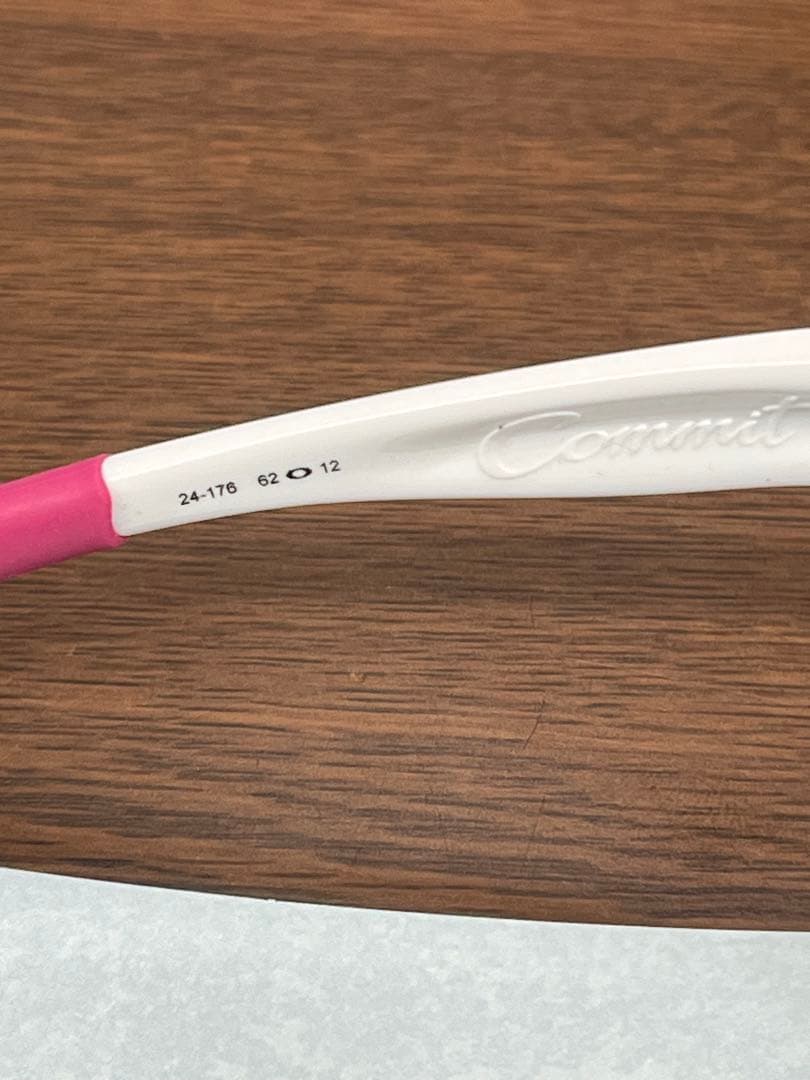 オークリー　ピンクリボン　サングラス　24-176