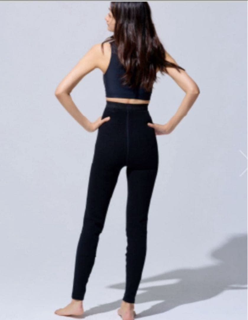 【新品未使用】 正規品peu a beauté 黒 スパッツ LLサイズ残り1点