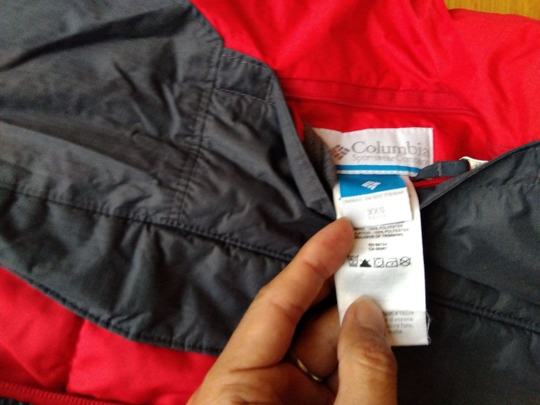 子供用スキーウェア☆columbia、スノーブーツ、ニット帽、スキー手袋セット