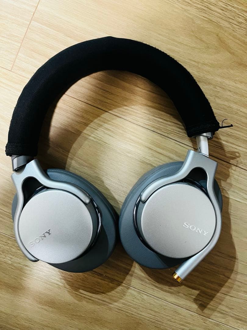 SONY MDR-1AM2 ヘッドフォン シルバー ヘッドカバーのおまけつき
