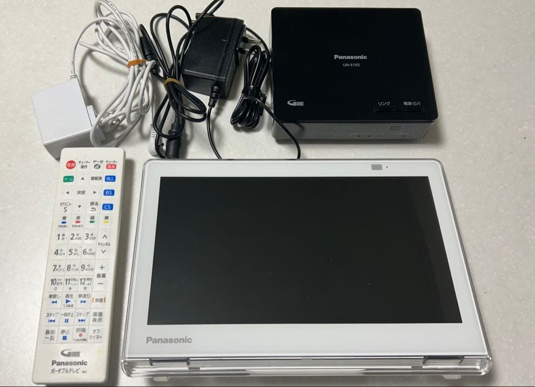 panasonicプライベートビエラUN-10E10-W テレビ