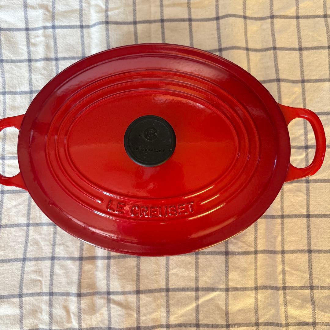 ル・クルーゼ鍋　オーバル赤２５
