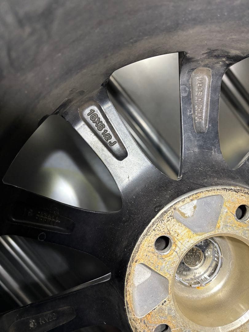 dosホイール　16インチ　スタッドレスタイヤ　アルファード