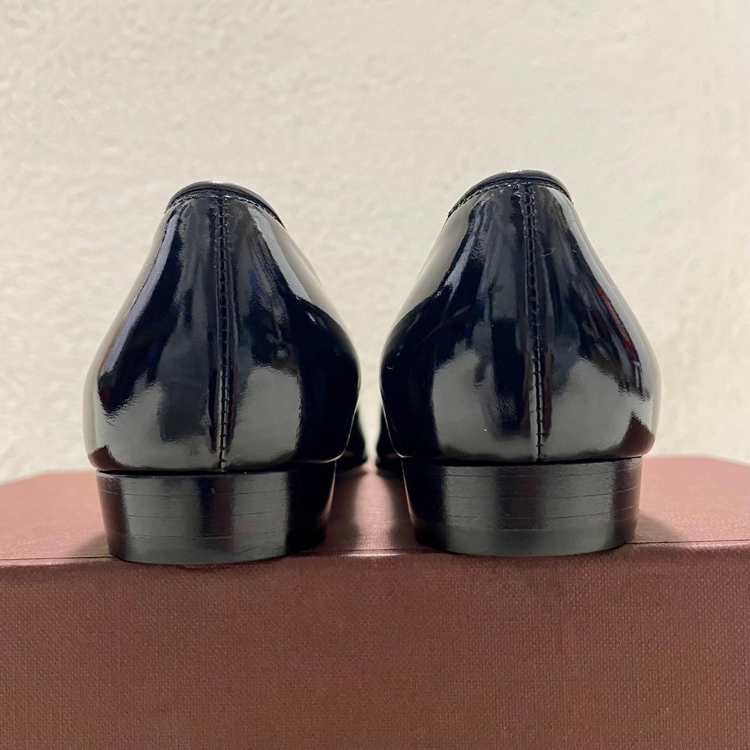 未使用級 サルヴァトーレフェラガモ ヴァラ ゴールド チェーンモチーフローファー