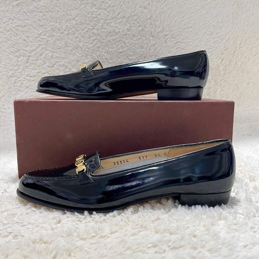 未使用級 サルヴァトーレフェラガモ ヴァラ ゴールド チェーンモチーフローファー