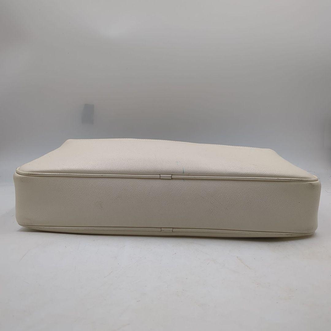 大人気✨️　ダブルハンドル ブリーフケース A4 白　アイボリー　ビジネス