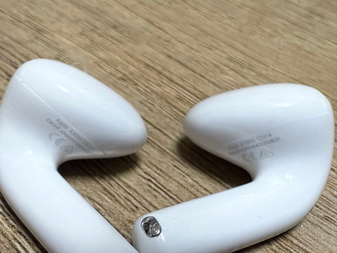 patapataAirPods4 ノイキャン搭載 AppleCare付き