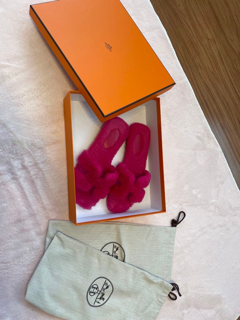 エルメス　オラン　ムートン　ボア　サンダル　お値下げしました！　ピンク