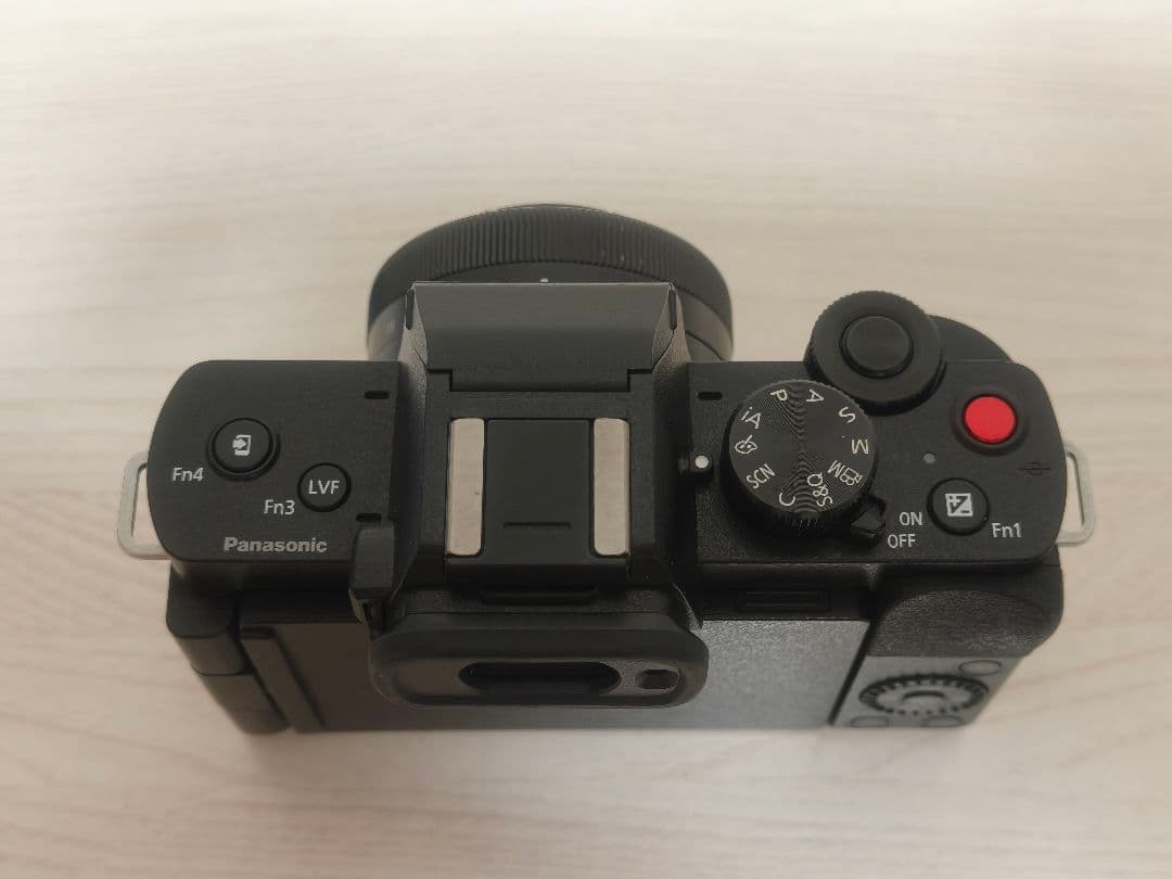 Panasonic DC-G100D ミラーレス一眼 本体とレンズセット