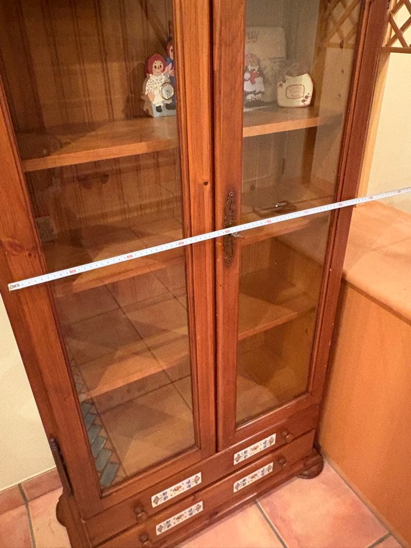 アクタス取扱　スペイン　タイル　書棚　本棚