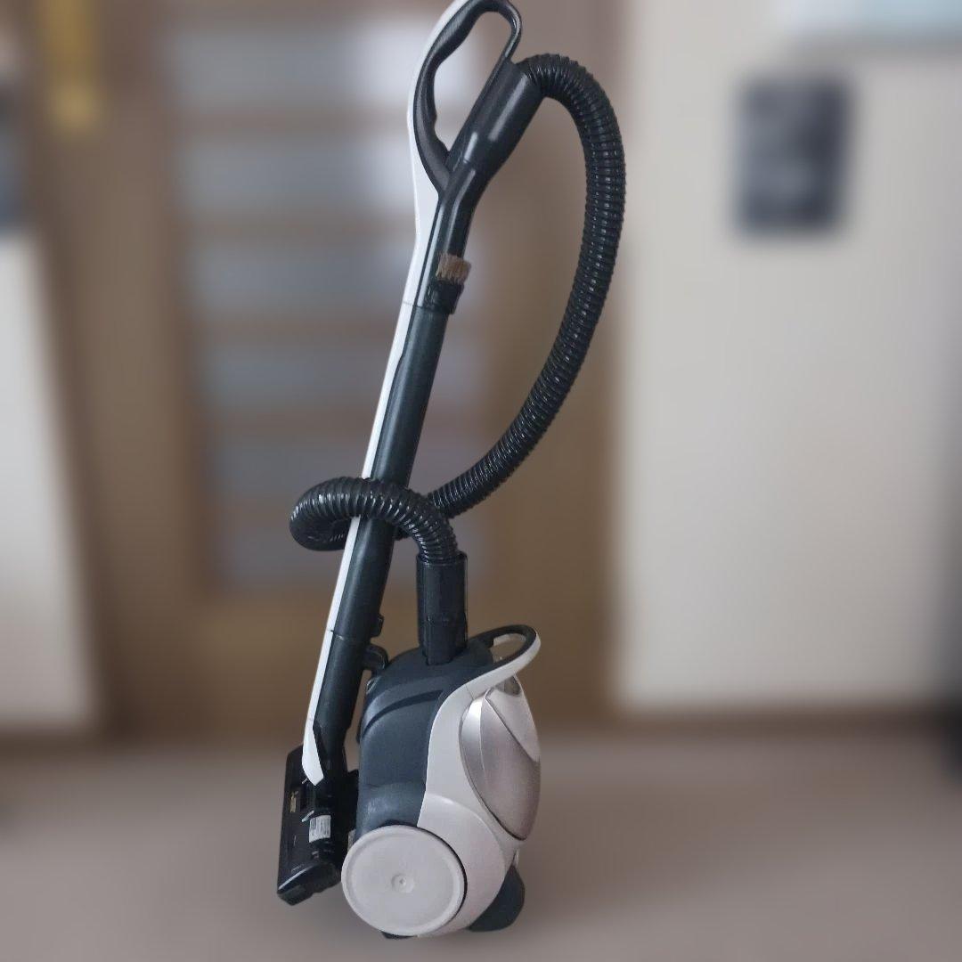 三菱紙パック式掃除機　稼働品　　 パワーヘッド　自走式 22年製