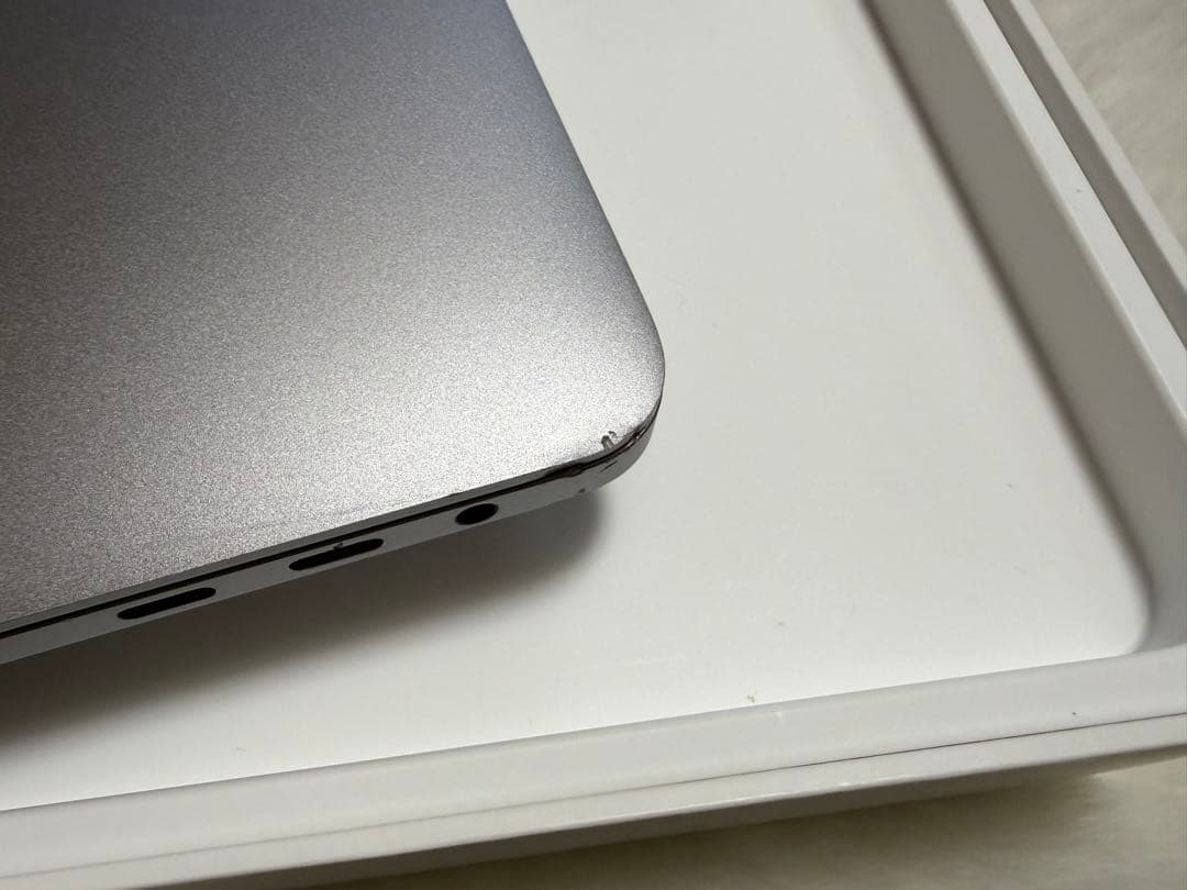 MacBookPro イラレ フォトショ付き 2018 16GB 512GB