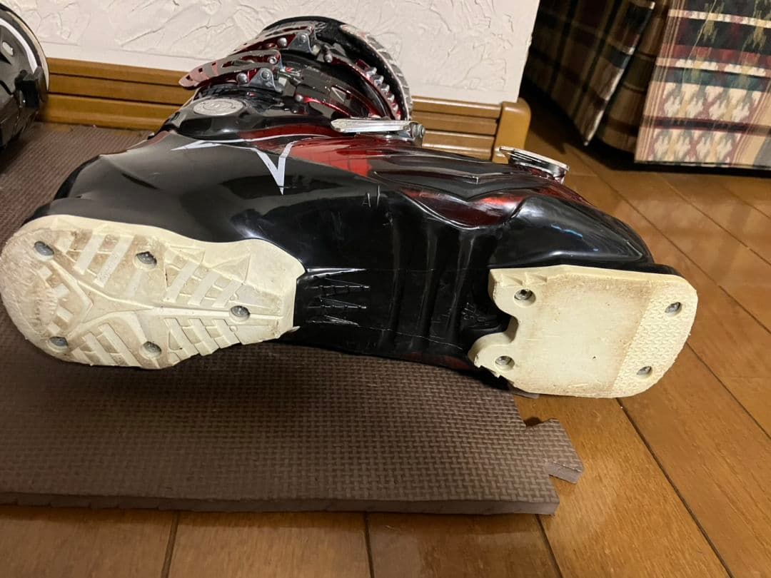 ATOMIC アトミック　スキーブーツ 27〜27.5cm 足幅広め 　保温性高