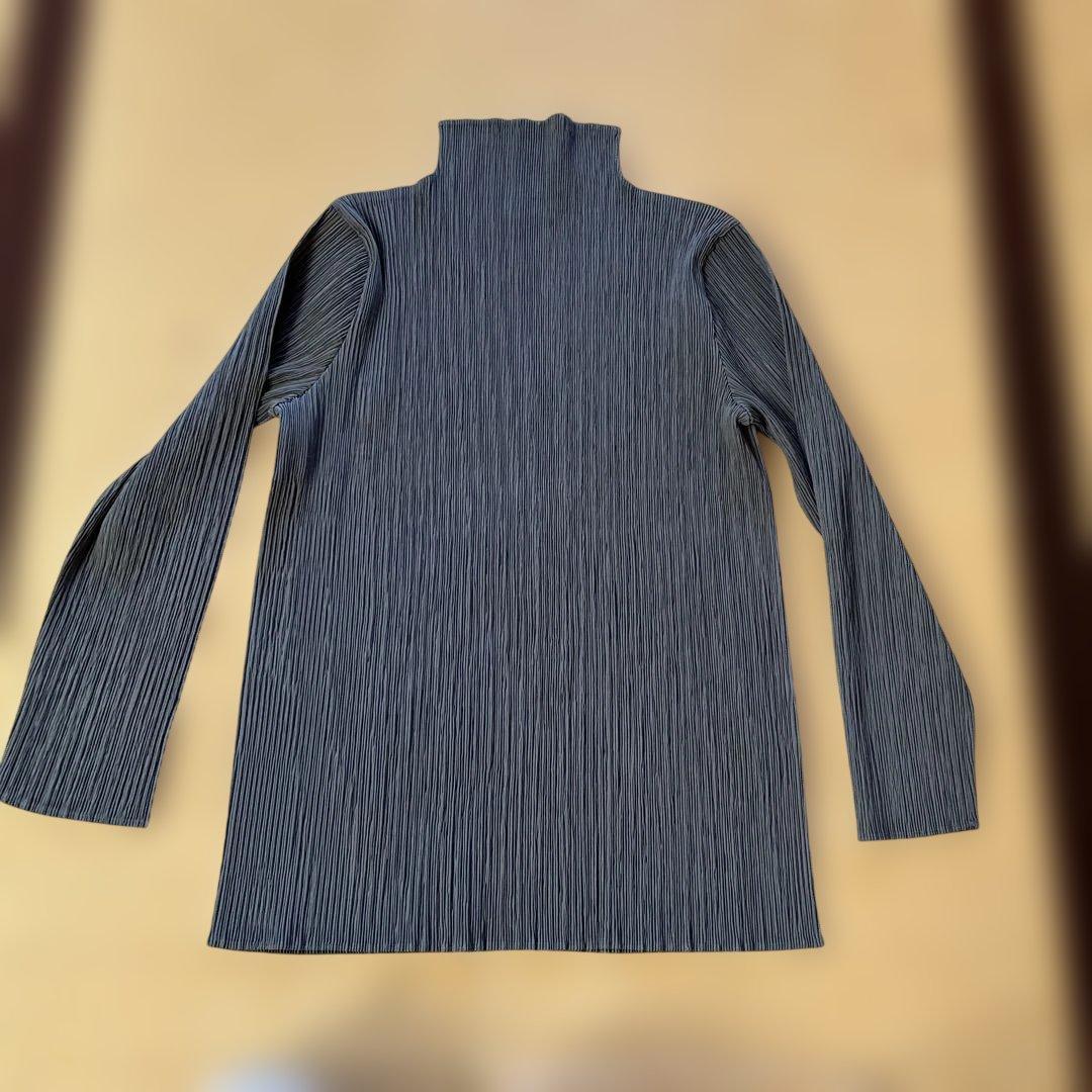 ISSEY MIYAKE プリーツタートルネック